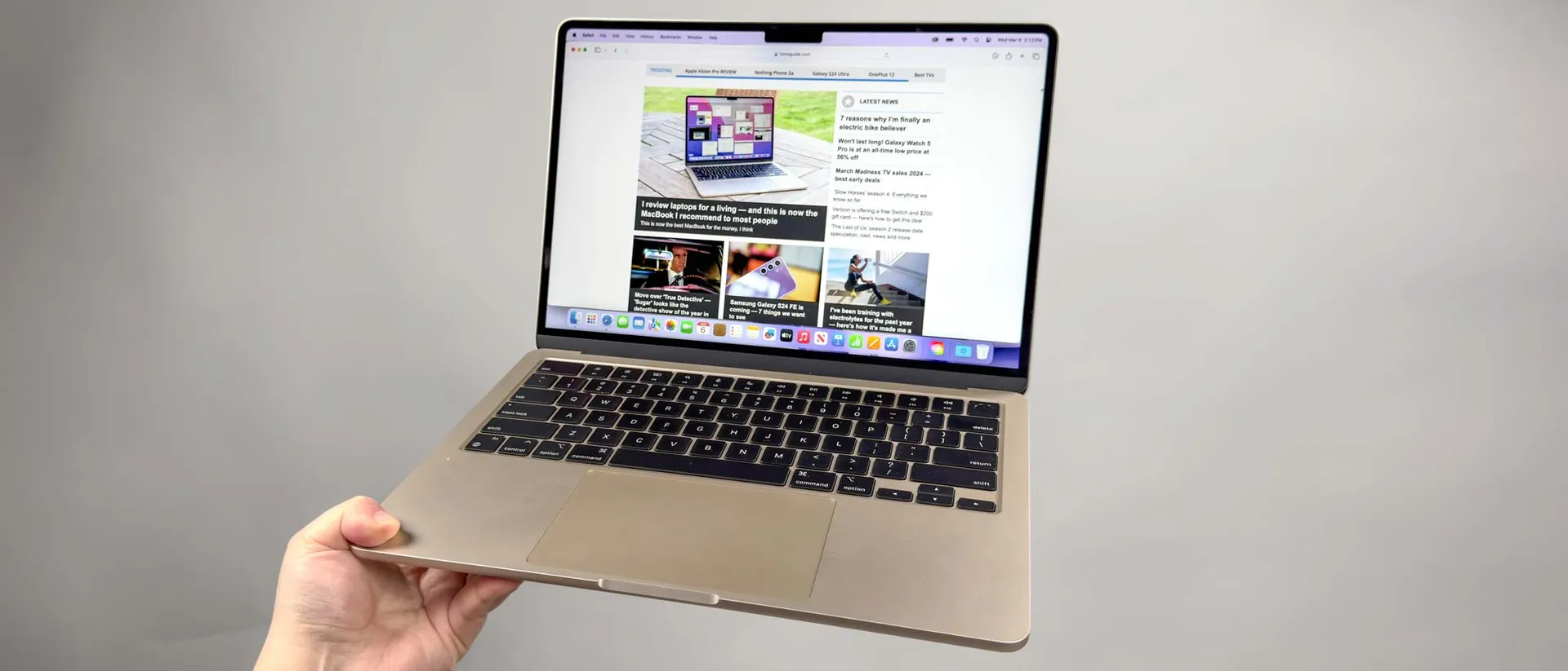 بررسی کامل MacBook Air 13-inch M3 | عملکرد فوق‌العاده، عمر باتری طولانی و طراحی فوق‌العاده قابل حمل