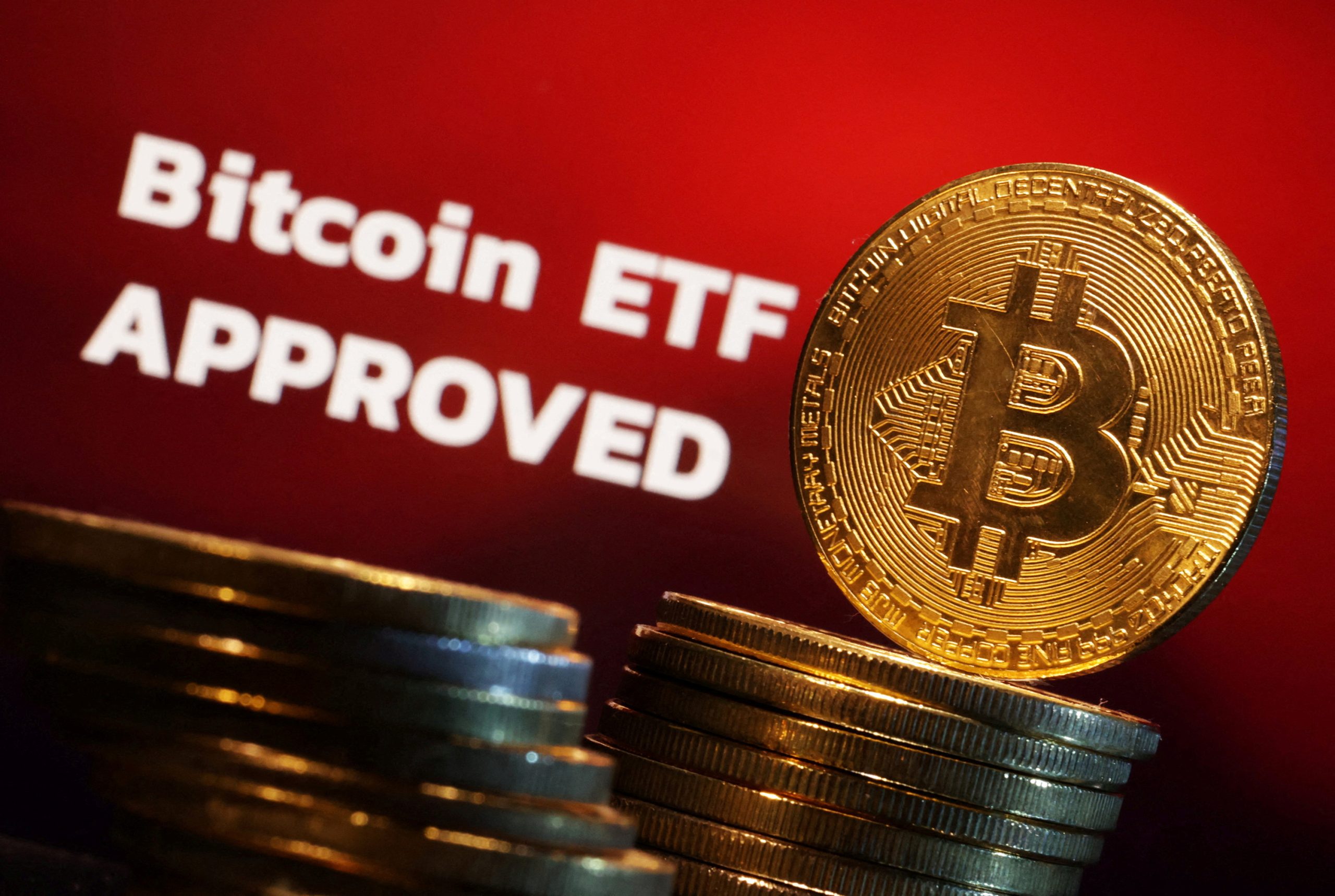 ETF بیت‌کوین چیست؟! - مزایا و معایب ETF‌های بیت‌کوین و تأثیر آن بر آینده بازار ارزهای دیجیتال